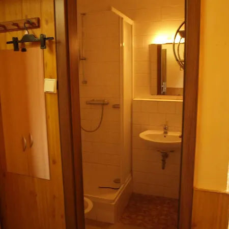Kormoran Hotel *